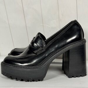 Madden Girl Kassidy Black Lug Sole Loafer Heels Chunky Platforms Goth Emo 8.5M